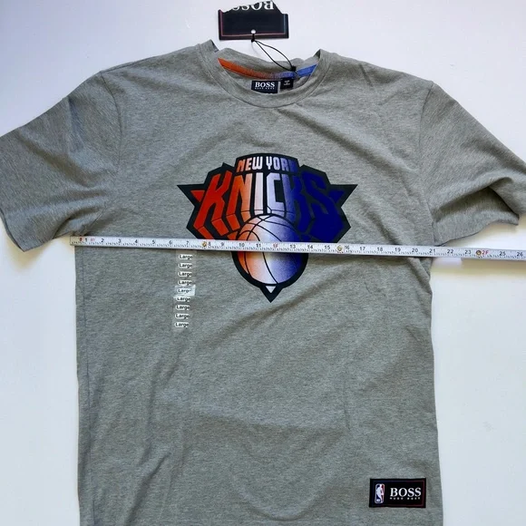 Boss mens Grey T-Shirt with Knicks Logo - Picture 5 of 6